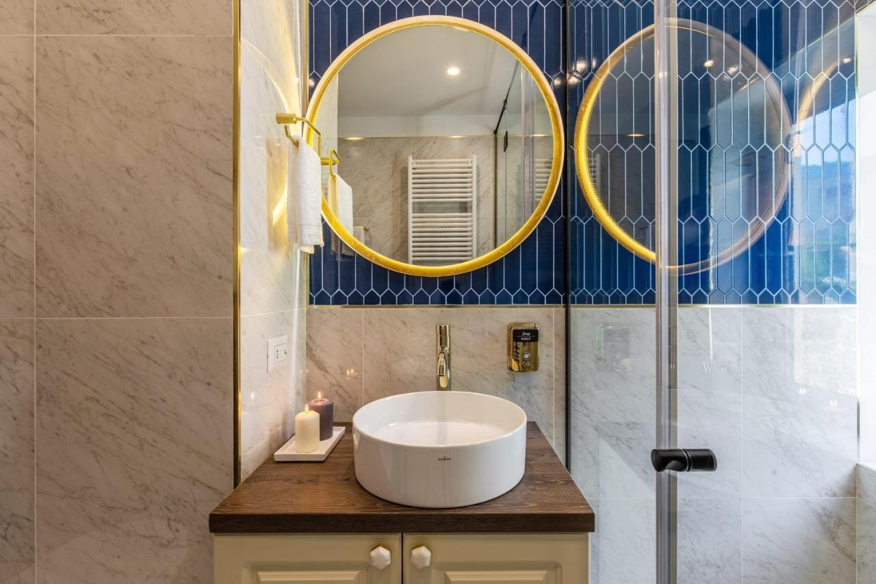 Holt Old Town One Bedroom * בוקרשט